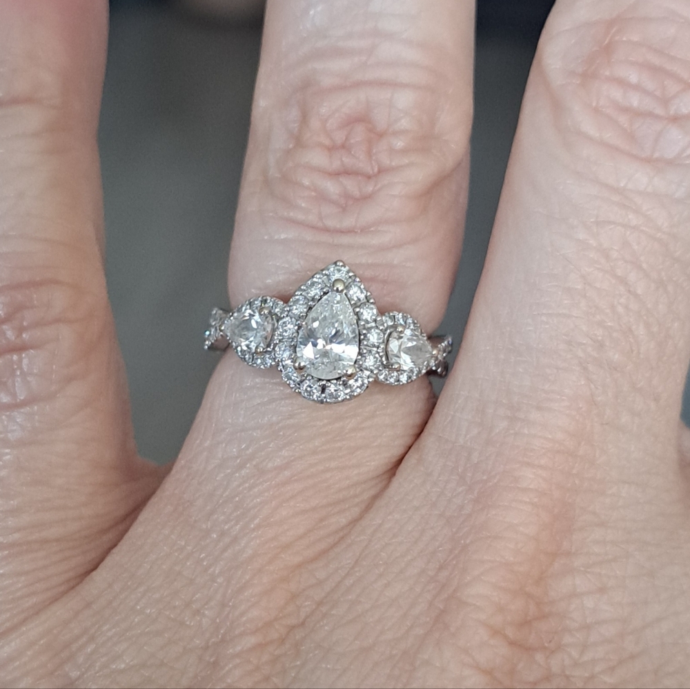 Neil Lane Ring - Picture 8 of 15
